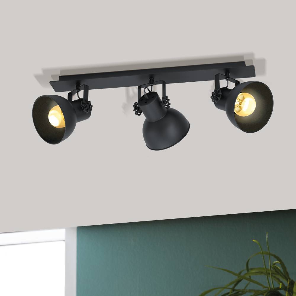 Barnstaple 3 Sort spotlight Fra Eglo - Dets minimalistiske, men h&aring;rde design er b&aring;de dekorativt og praktisk, og det er et fremragende valg for dem, der &oslash;nsker at kombinere stil med funktionalitet i deres hjem.