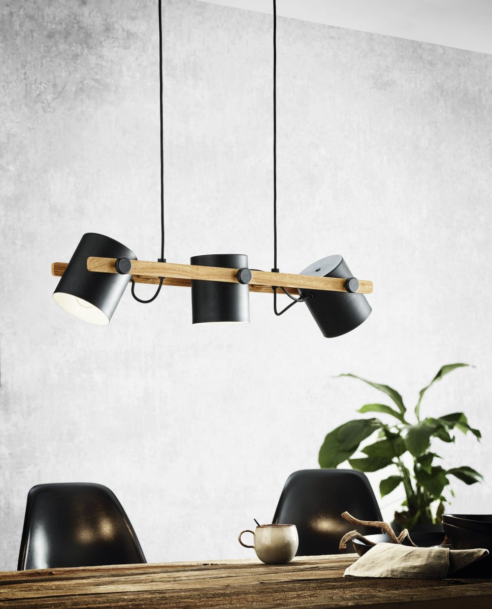 Hornwood 78cm Sort loftslampe Fra Eglo - Hornwood pendellampe kombinerer metal og tr&aelig; i et rustikt design med et naturligt pr&aelig;g.
