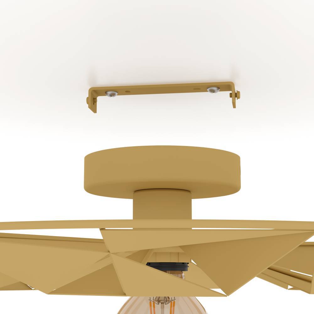 Castanuelo Ø42 Guld plafond Fra Eglo - Denne v&aelig;g- og loftlampe i guldfarvet metal har et i&oslash;jnefaldende geometrisk design, der skaber et dynamisk lysspil og giver rummet et luksuri&oslash;st pr&aelig;g.