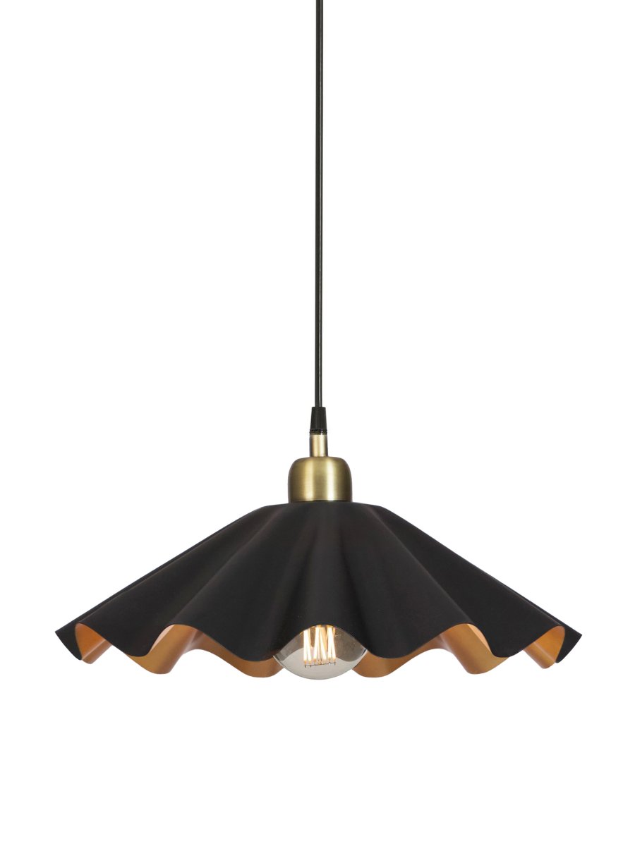 Aira Ø40 Sort loftslampe Fra PR Home - Aira loftlampe i matsort finish med messingfarvet inderside.