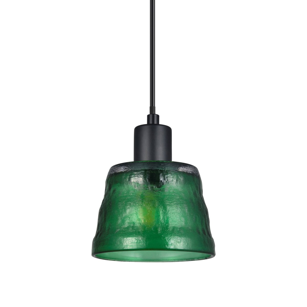 Bonnie Ø13 Grøn vindueslampe Fra Oriva - Denne elegante vindueslampe i grønt glas skaber en varm og indbydende atmosfære i dit hjem.