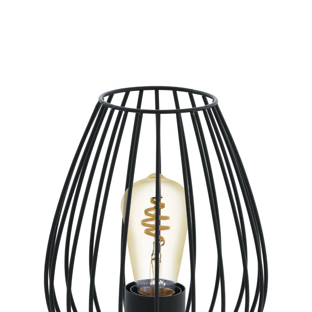 Newtown 23cm Sort bordlampe Fra Eglo - Perfekt til sengeborde, skriveborde eller som en dekorativ detalje i din stue, denne lampe er en fantastisk løsning til at forbedre din indretning.