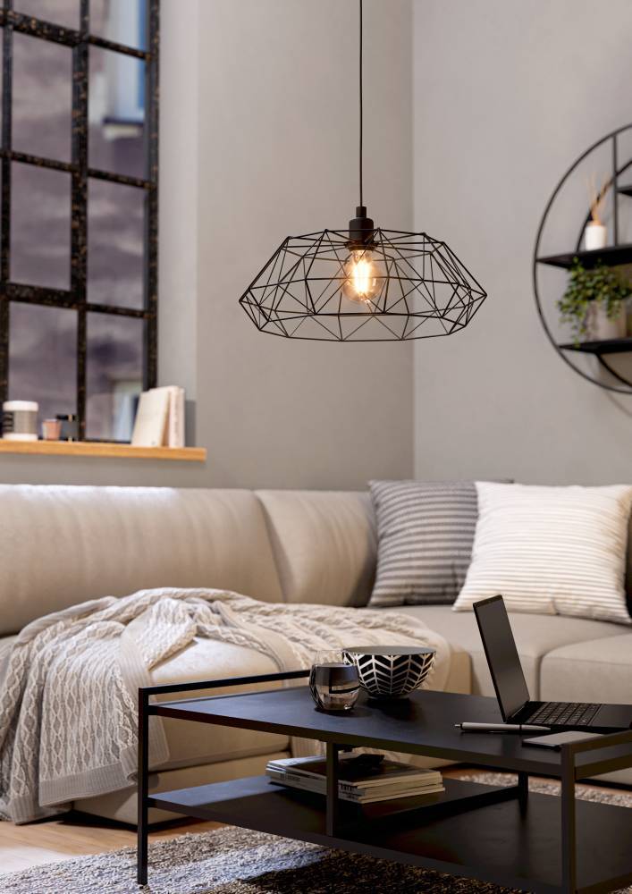 Carlton Ø45 Sort loftslampe Fra Eglo - Det stilrene og minimalistiske design gør lampen til et perfekt valg for dem, der ønsker en trendy og funktionel belysningsløsning i deres hjem.