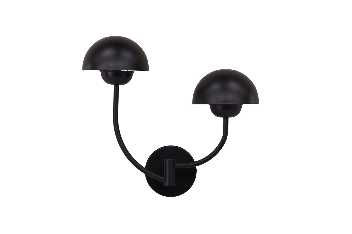 Lyckorna 35cm Sort væglampe Fra Venture Design - Denne lampe er perfekt til dem, der leder efter en dekorativ, men samtidig stilfuld lampe med et bl&oslash;dt design, der passer ind i de fleste rum og indretningsstile.