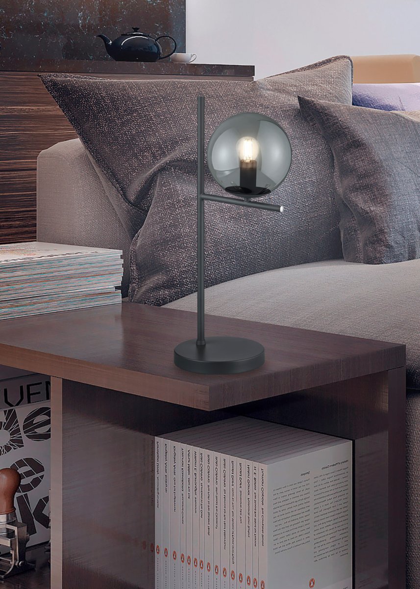 Pure 52cm Røgfarvet bordlampe Fra Trio Lighting - Den er perfekt til kister, natborde og skænke.