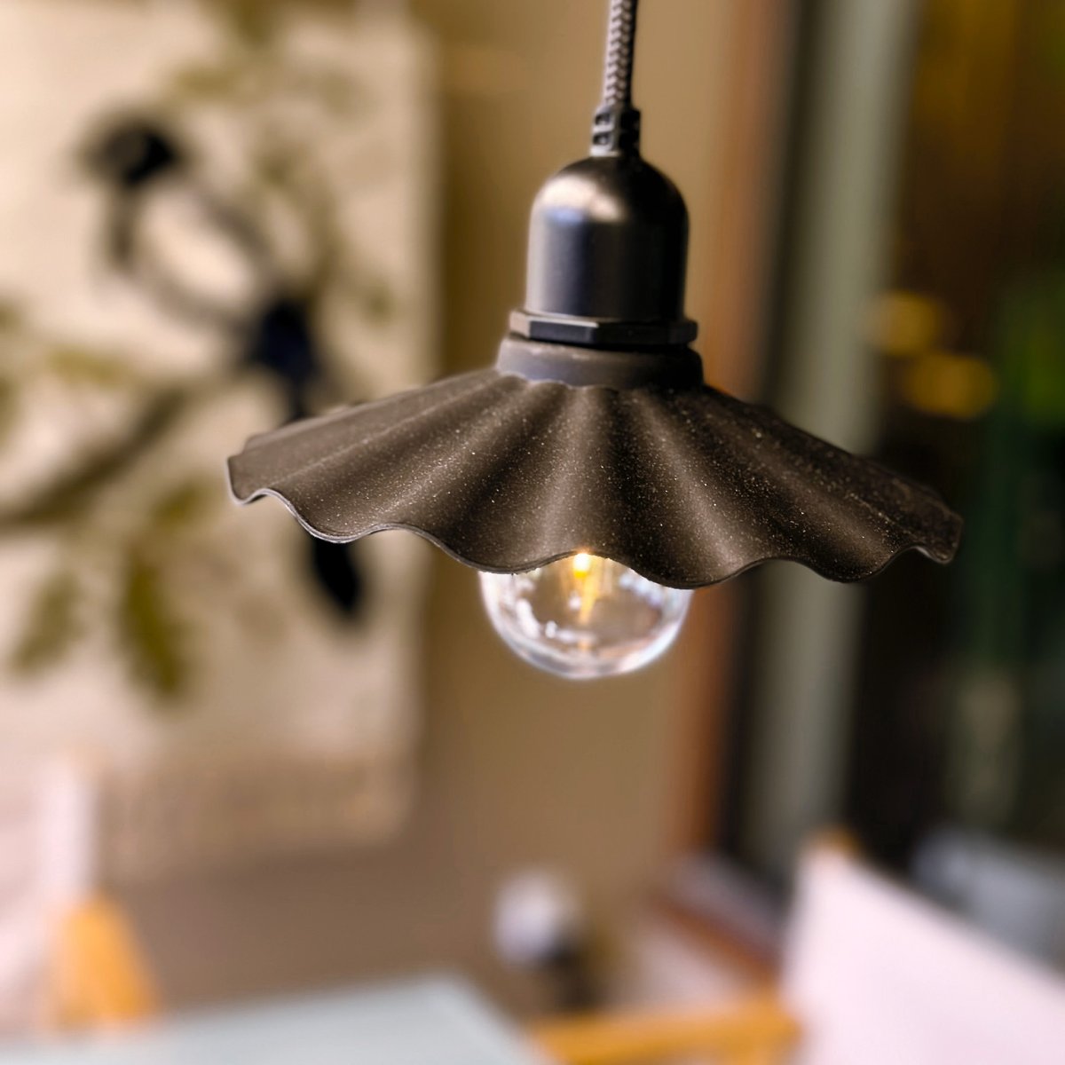 Shady 10 Sort Fra Lightson - Havestik &amp; Spil fra LightsOn - Et fleksibelt og prisbilligt 12-volt system til din have, som du nemt selv installerer og senere kan bygge på, op til 50 meter, hvis du ønsker det.