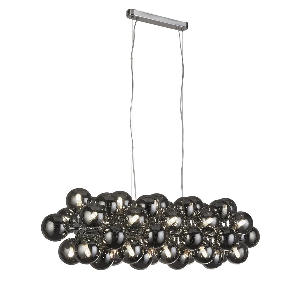 Berry 100cm Røgfarvet loftslampe Fra Searchlight - Berry er en loftspendel, der virkelig optager plads &ndash; Med i alt 25 lyskilder omgivet af røgfarvede glaskupler i en moderne, minimalistisk stil, er den et garanteret blikfang i ethvert rum.