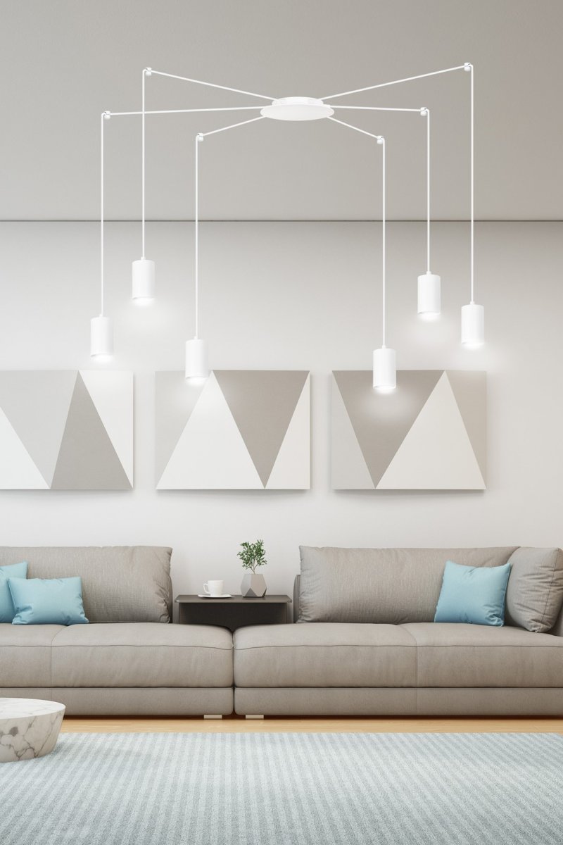 Traker 6 Hvid loftslampe Fra Emibig Lighting - Traker er en loftslampe af edderkop, som takket være sine lange rør giver mange muligheder.