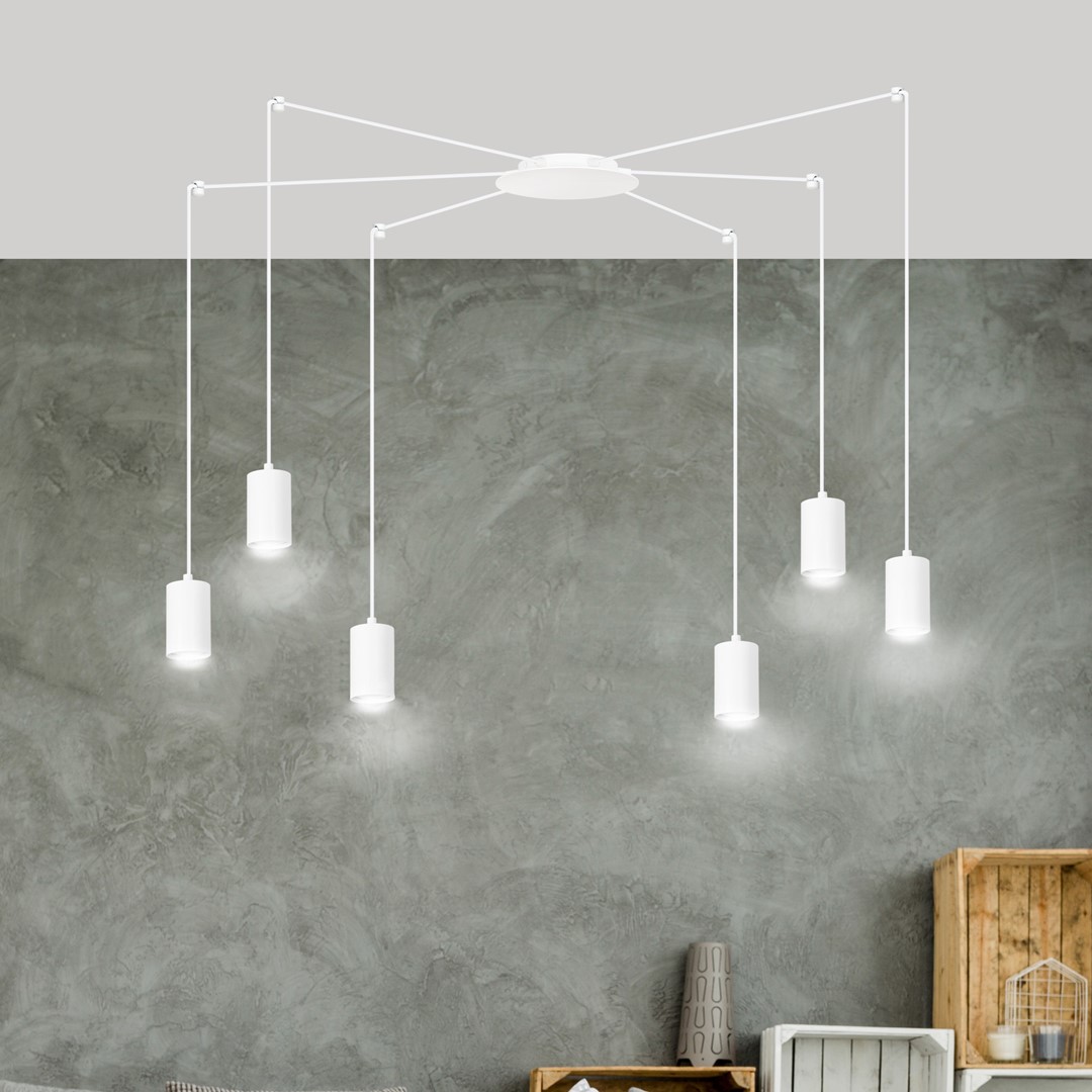 Traker 6 Hvid loftslampe Fra Emibig Lighting - Traker er en loftslampe af edderkop, som takket være sine lange rør giver mange muligheder.