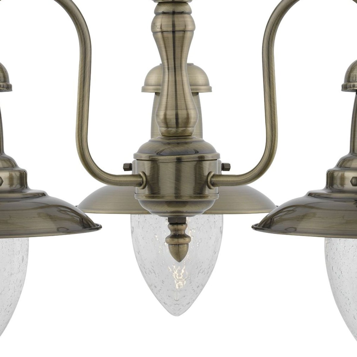 Fisherman Ø52 Antik messing loftslampe Fra Searchlight - Fisherman pendel i antik messing med tre lyskilder har robuste sk&aelig;rme fastgjort til det centrale armatur med elegante, buede arme.