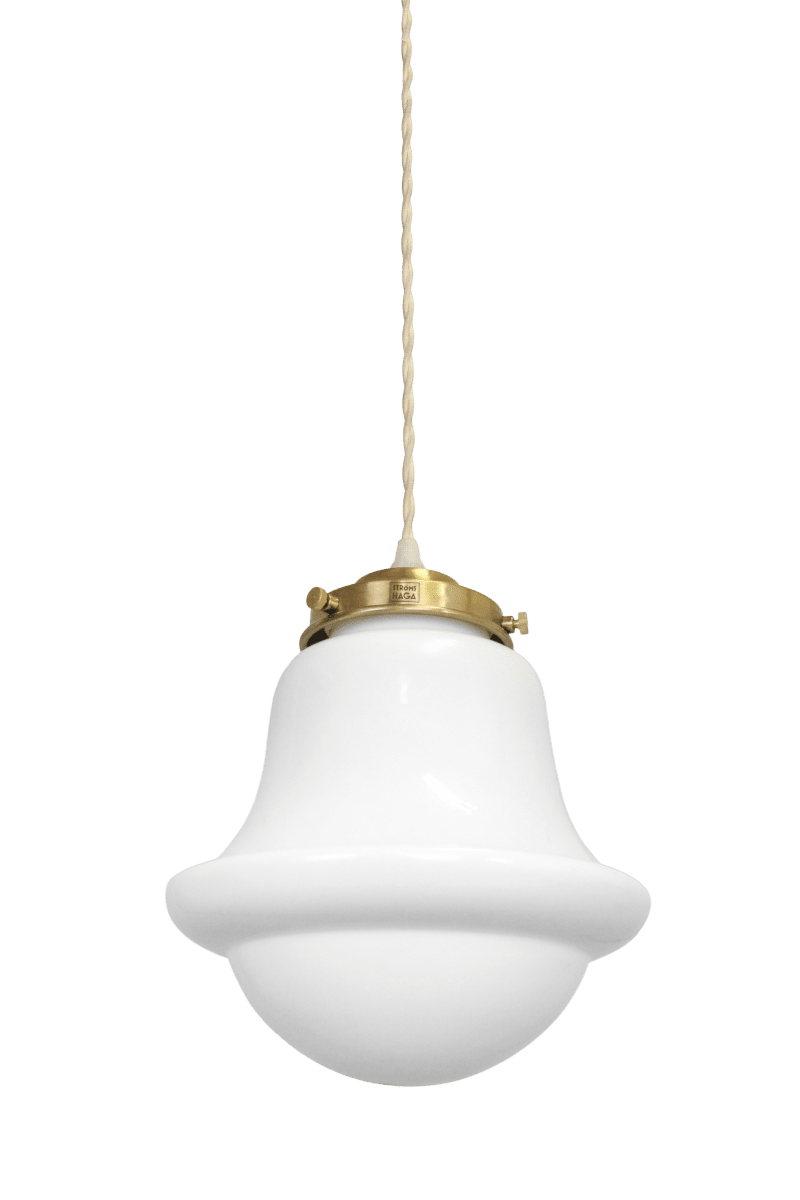 Sture Ø20 Hvid loftslampe Fra Strömshaga - Opalglasset spreder et bl&oslash;dt og behageligt lys over et bredere omr&aring;de og skaber en hyggelig f&oslash;lelse i rummet.