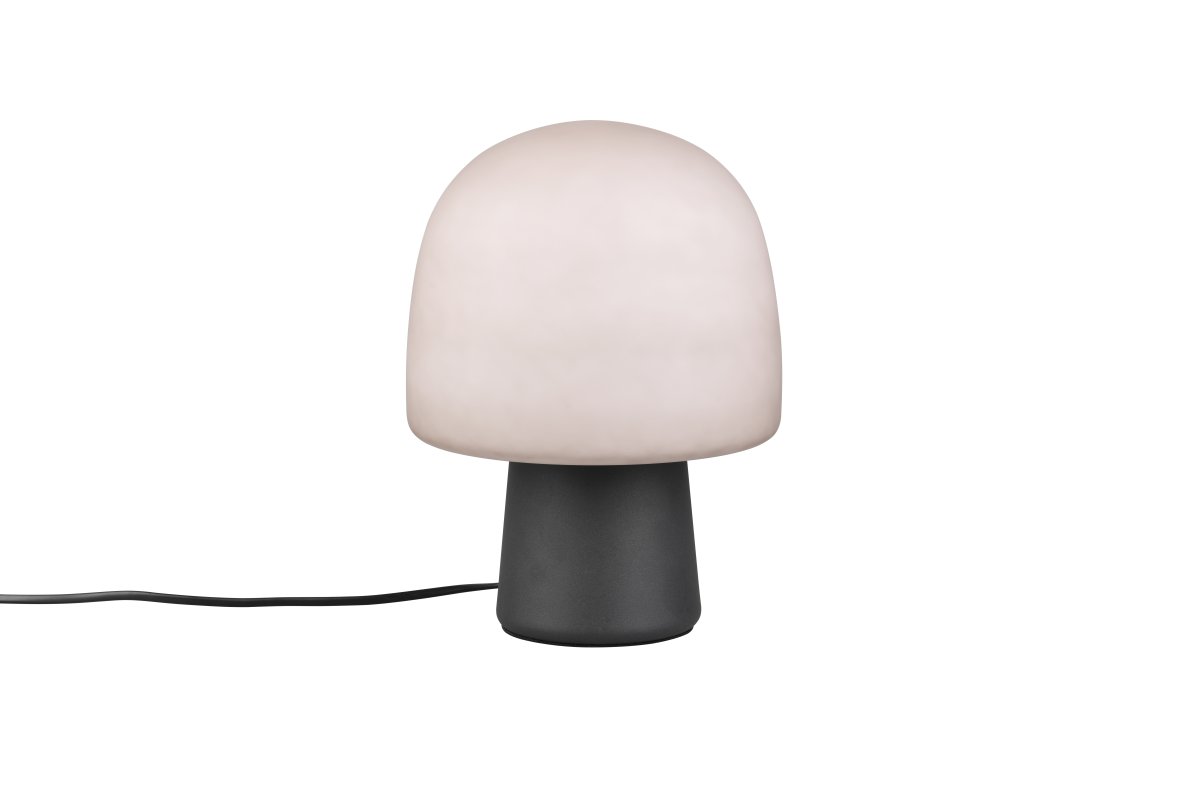 Steen 27cm Sort bordlampe Fra Trio Lighting - Med sin svampeformede silhuet og kombinationen af en matsort bund og taupefarvet glasskærm bliver den et stilfuldt blikfang i ethvert rum.