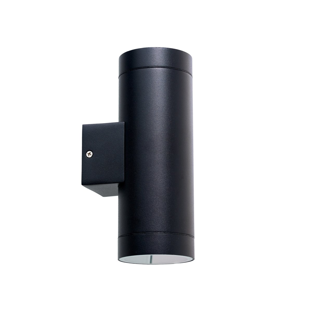 Stege Sort udendørslampe Fra Dyberg Larsen - Lavet af aluminium og plastik, er det holdbart og holdbart, velegnet til udend&oslash;rs brug.