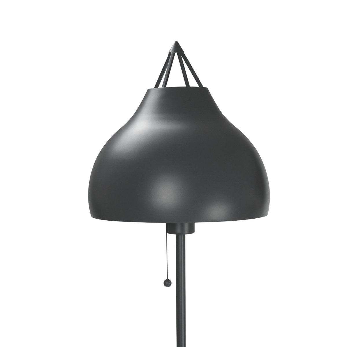 Pyra Grå gulvlampe Fra Dyberg Larsen - Pyra gulvlampe i smuk mat grå; farve har et klassisk, nordisk design med en stor og elegant form, der spreder et blødt og stemningsfuldt lys.