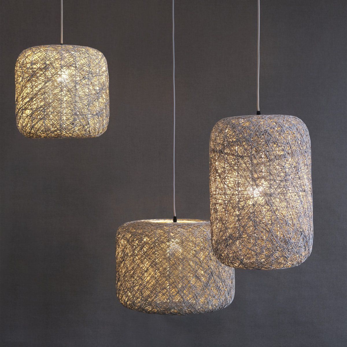 Spin Ø30 Grå loftslampe Fra Dyberg Larsen - Lampan finns i tre olika storlekar, och denna variant &auml;r den minsta i serien.