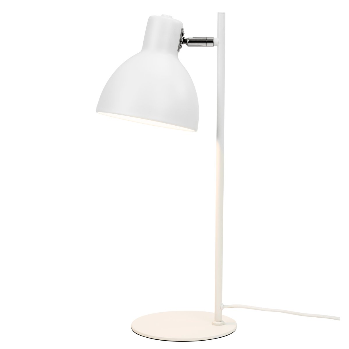 Skagen 50cm Hvid skrivebordslampe Fra Dyberg Larsen - Lad Skagen sprede et fokuseret og behageligt lys, når du har allermest brug for det, og giv dit hjem et tidløst og sofistikeret look med denne kvalitetslampe!