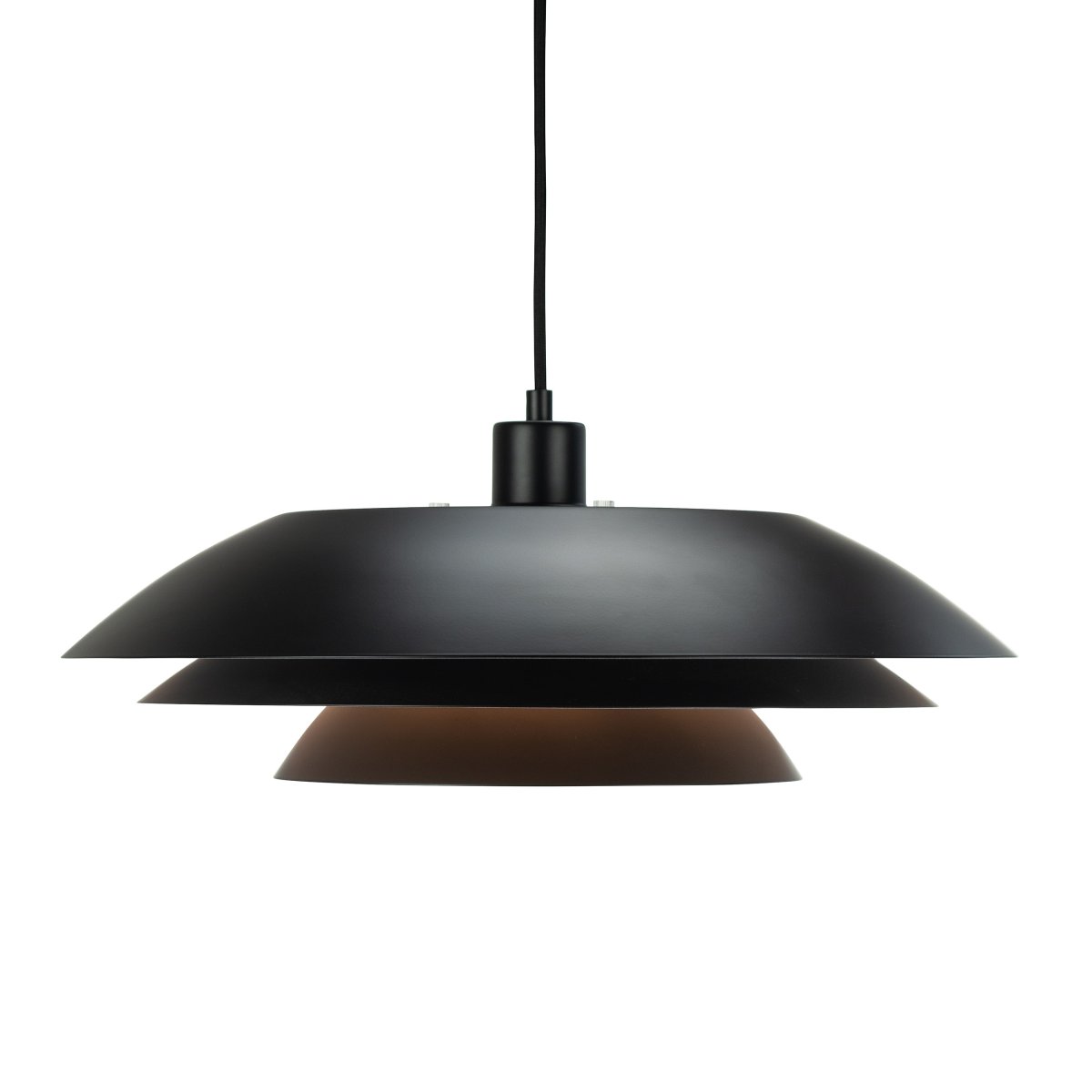 DL45 Ø45 Sort loftslampe Fra Dyberg Larsen - DL45 pendel i matsort metal passer perfekt i st&oslash;rre og mere &aring;bne rum, hvor lampen bliver en central del af interi&oslash;ret.