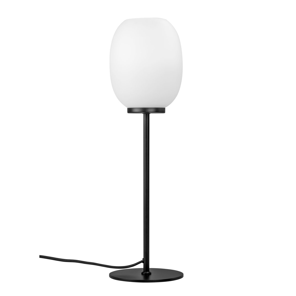 DL39 52cm Opal bordlampe Fra Dyberg Larsen - Lampen byder på mange anvendelsesområder og med sit bløde lys og runde form er den perfekt til stuen, restauranter, cafeer eller kontormiljøer.