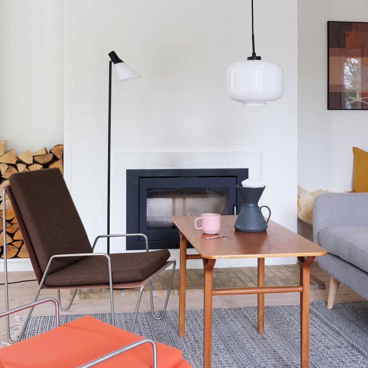 Arp Ø25 Opal loftslampe Fra Dyberg Larsen - ARP loftslampe i opal hvidt glas er en klassisk model, der passer ind i alle miljøer, både moderne og klassiske.