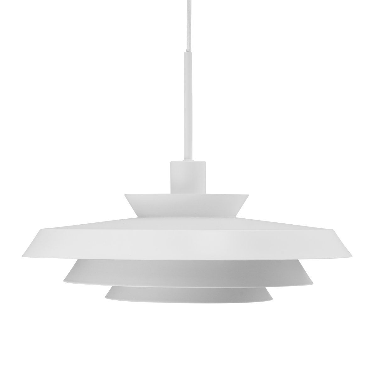 DL44 Ø44 Hvid loftslampe Fra Dyberg Larsen - Opgrader din belysning over spisebordet, i k&oslash;kkenet, hallen eller i ethvert rum, og nyd skandinavisk minimalisme og et varmt, indbydende lys med DL44 pendlen.