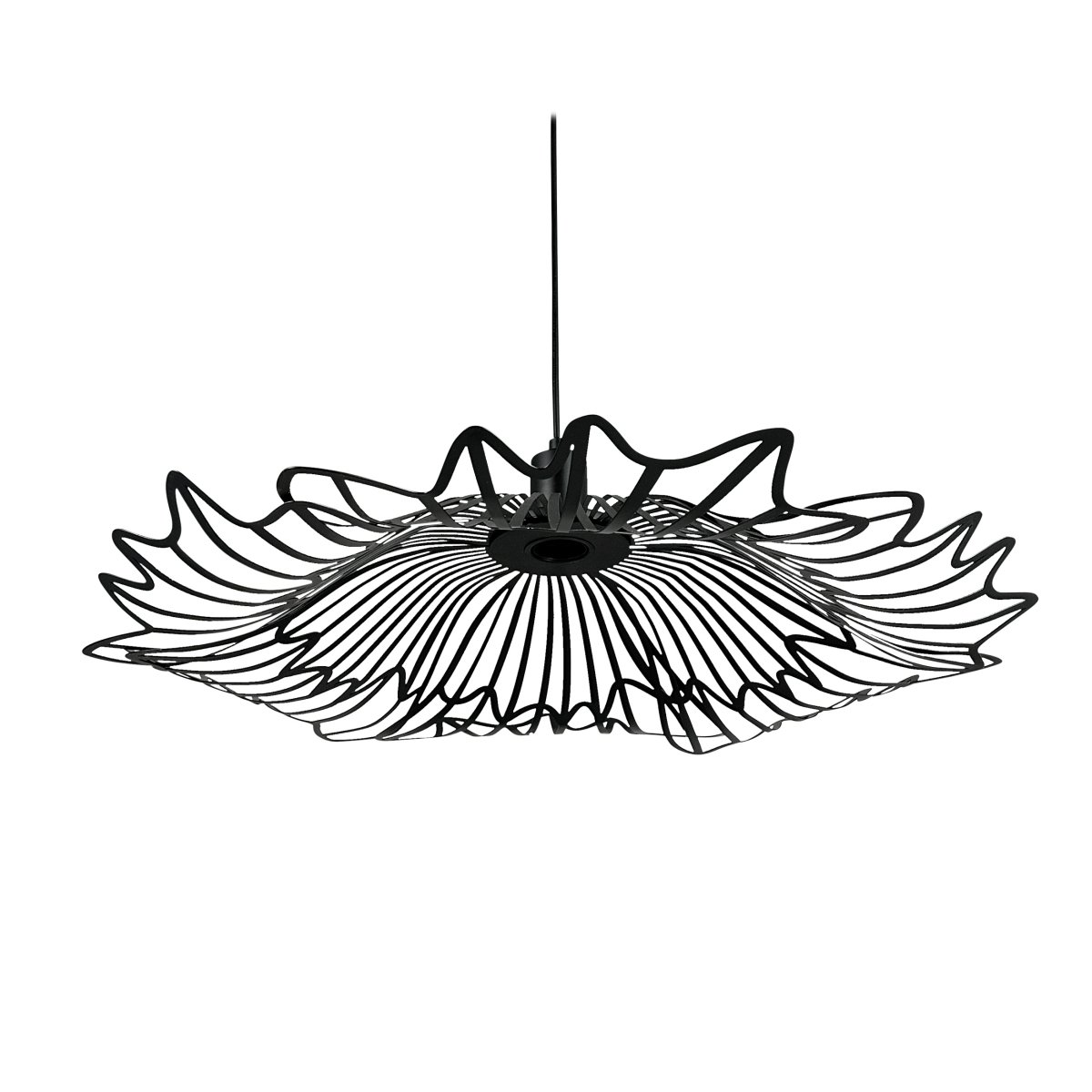 Flora Ø60 Mat sort loftslampe Fra Dyberg Larsen - Finns i tv&aring; eleganta varianter: matt svart, med en industriell fransk k&auml;nsla, och p&auml;rlvitt, som kombinerar romantisk bohemstil med en minimalistisk touch.