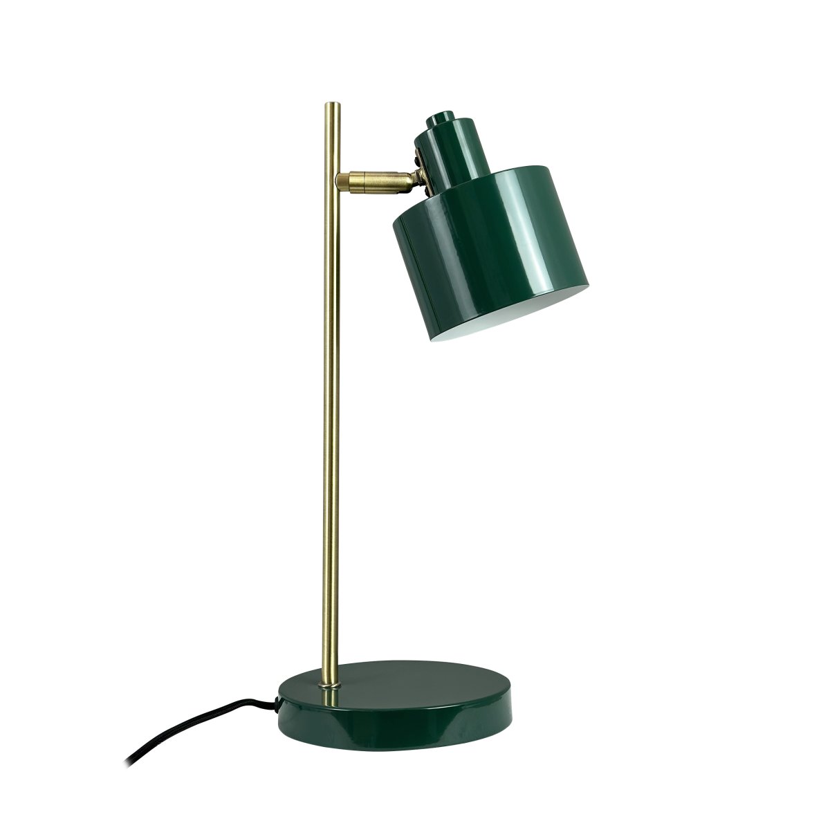 Ocean 43cm Grøn skrivebordslampe Fra Dyberg Larsen - Med sin retrostil och moderna inslag &auml;r den en stilfull inredningsdetalj som passar perfekt i sovrummet eller som indirekt ljusk&auml;lla i vardagsrummet.