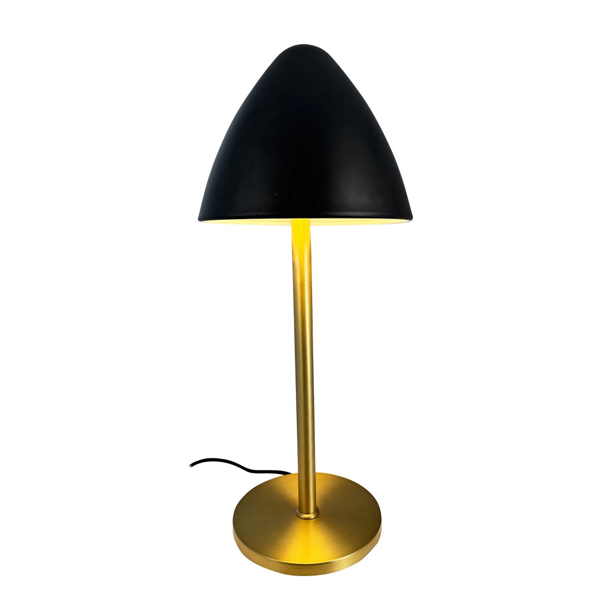 Oulu 47cm Sort bordlampe Fra Dyberg Larsen - Med sit stilfulde design og kvalitetsmaterialer bliver Oulu en iøjnefaldende detalje, der tilføjer elegance og atmosfære til din boligindretning.