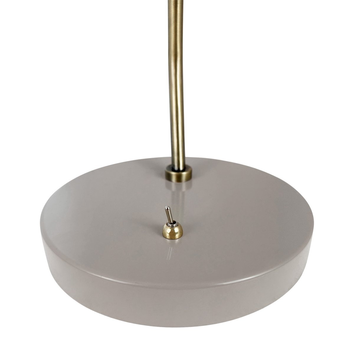 Sleep 43cm Blank beige skrivebordslampe Fra Dyberg Larsen - Sleep bordlampe er en moderne og stilfuld belysningsl&oslash;sning til dit hjem.