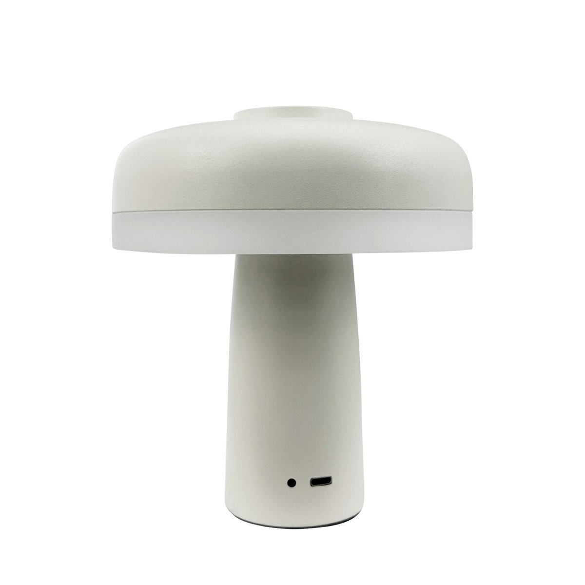 Porter 16cm Perle hvid bærbar Fra Dyberg Larsen - Porter LED genopladelig bordlampe er en moderne og funktionel lampe med et unikt design, hvor lyset kommer fra kanten, hvilket giver et behageligt og jævnt lys.