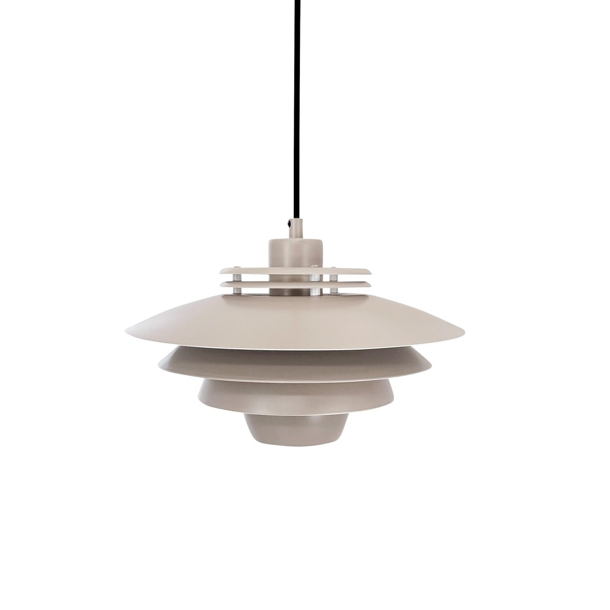 Ejka Ø30 Beige loftslampe Fra Dyberg Larsen - Uppt&auml;ck Ejka Mini Pendel, en dansk designet lampe med en nutidig stil, der passer perfekt ind i det nordiske hjem.