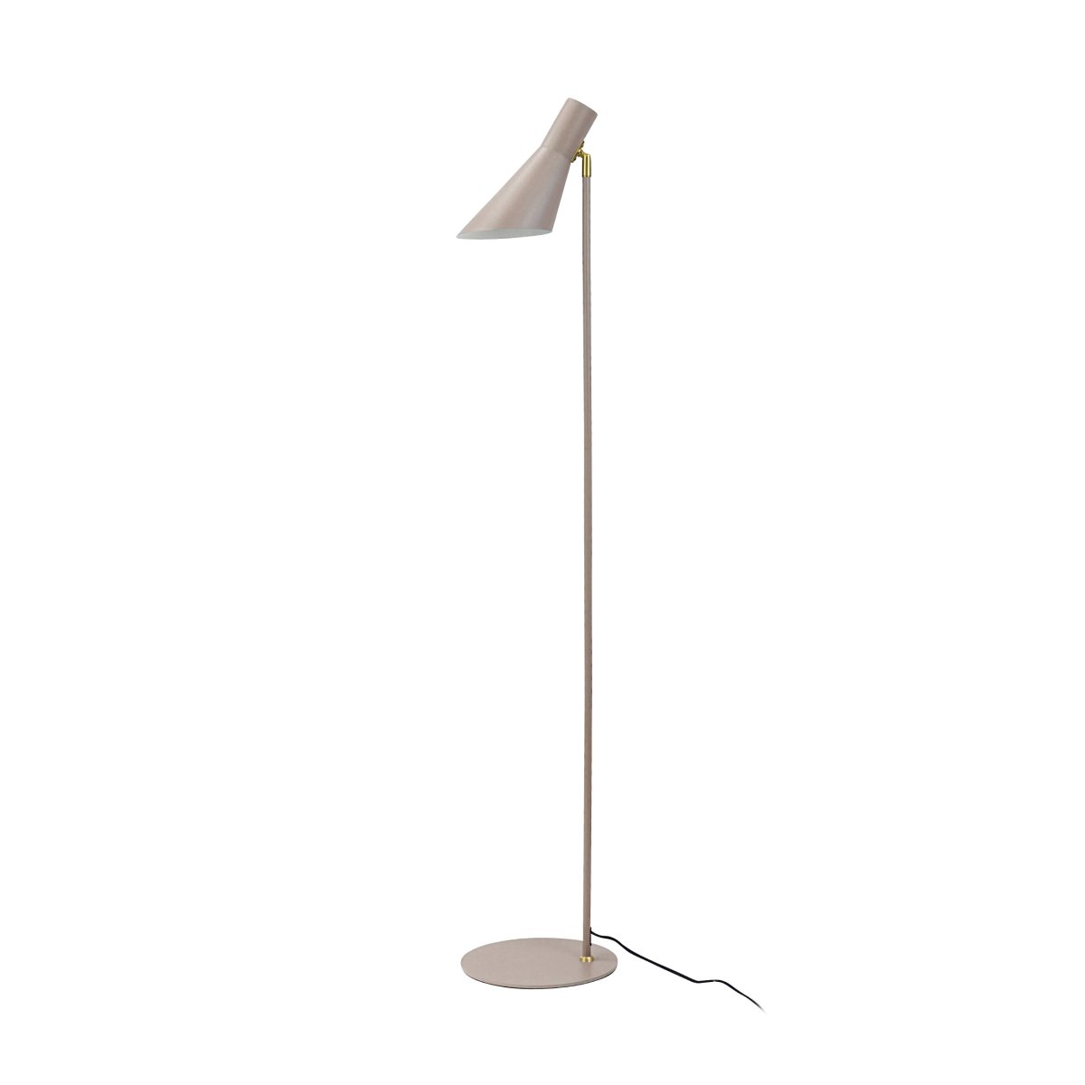 DL12 Beige gulvlampe Fra Dyberg Larsen - DL12 gulvlampe i beige med messingdetaljer kombinerer tidl&oslash;st design med praktisk funktion.