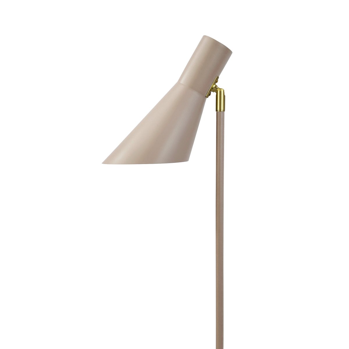 DL12 Beige gulvlampe Fra Dyberg Larsen - DL12 gulvlampe i beige med messingdetaljer kombinerer tidl&oslash;st design med praktisk funktion.