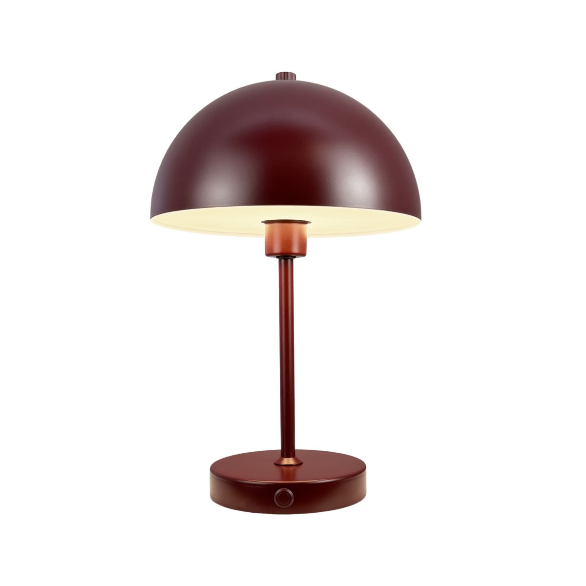 Stockholm 30cm RØD bærbar Fra Dyberg Larsen - Det smarte design med en lavere sk&aelig;rm giver et bl&oslash;dere og mere behageligt lys, der skaber en hyggelig atmosf&aelig;re.