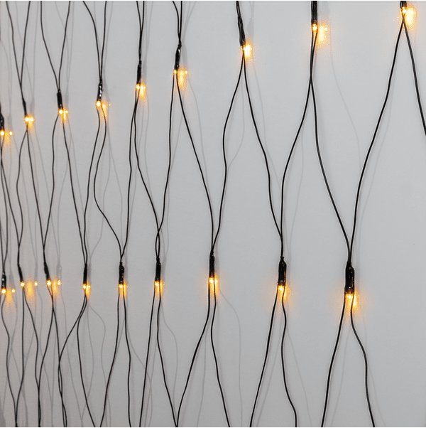 Lysnet Golden Warm White 3m Sort Fra Star Trading - Halsk&aelig;de med 200 LED-lys med et smukt gyldent sk&aelig;r.