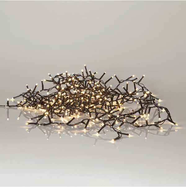 Lyskæde Shiny Warm White 10m Sort Fra Star Trading - Lyssnor med 540 LED-lys med en smuk varm hvid glød.