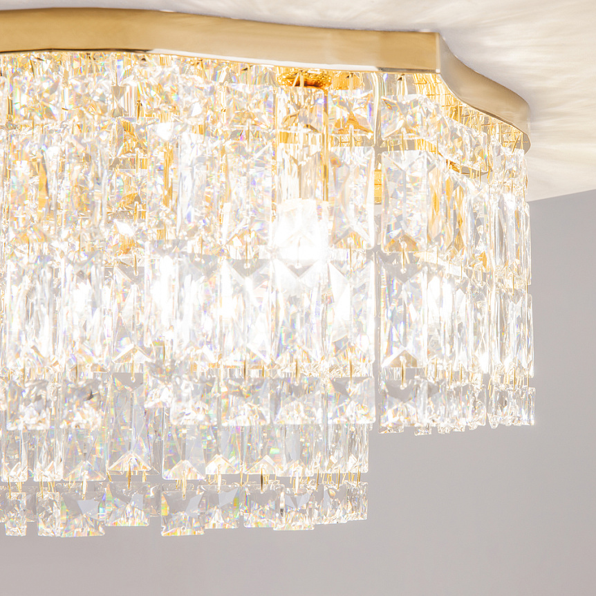 Dune Ø45 Guld krystal Fra Maytoni - Dune er en elegant krystalloftslampe i metal med en eksklusiv guldfinish.