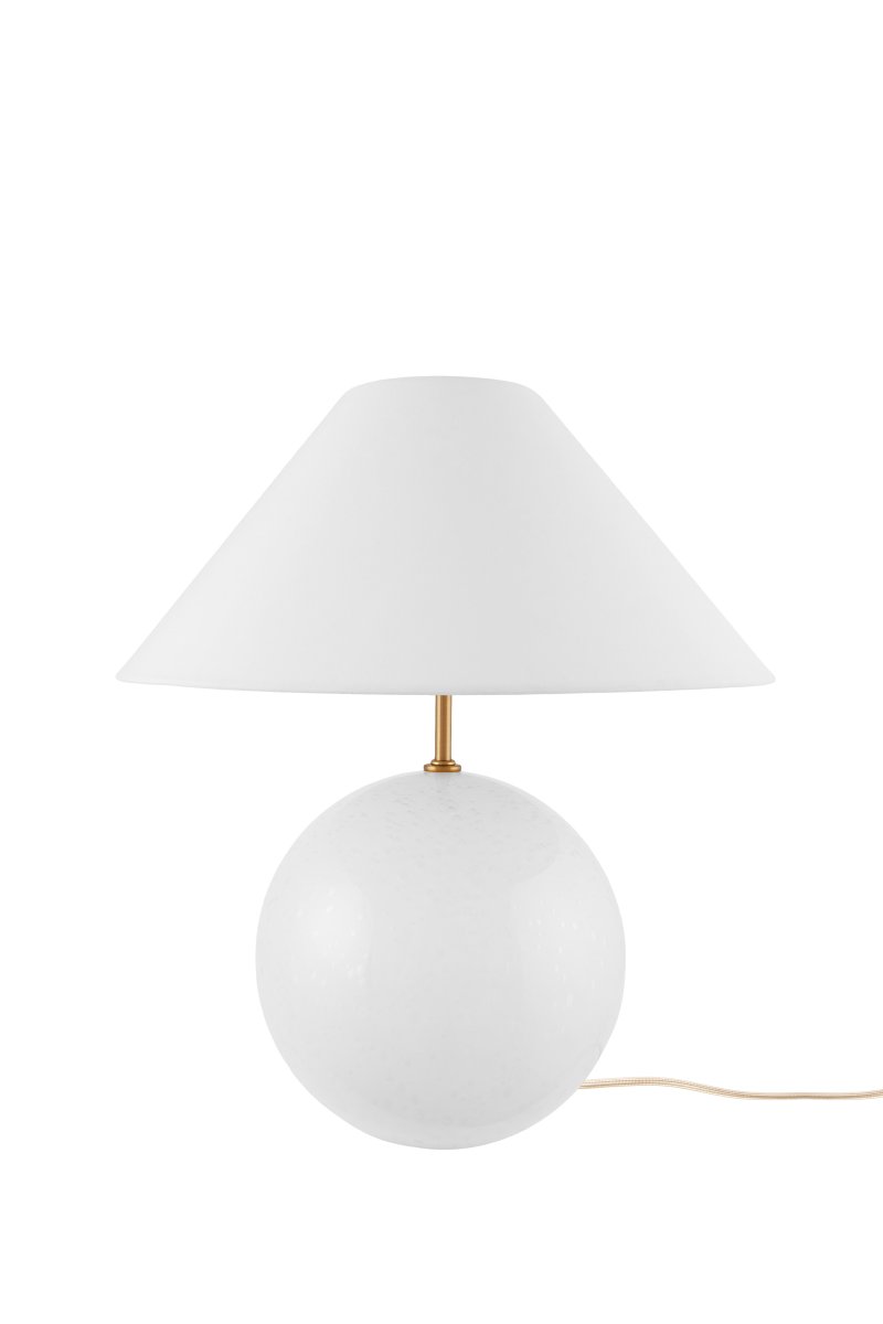 Iris 40cm Hvid bordlampe Fra Globen Lighting - Iris er en smuk bordlampe lavet af farvet glas med bl&aelig;ste luftbobler med en matchende bomuldssk&aelig;rm og en t&oslash;r top, der g&aring;r tone-i-tone med lampefoden.