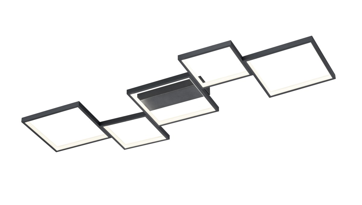 Sorrento 120cm Sort plafond Fra Trio Lighting - Armaturet har en SWITCH-d&aelig;mper, der giver dig mulighed for at justere lysstyrken i tre trin (100%, 50% og 25%) med en standard v&aelig;gkontakt.