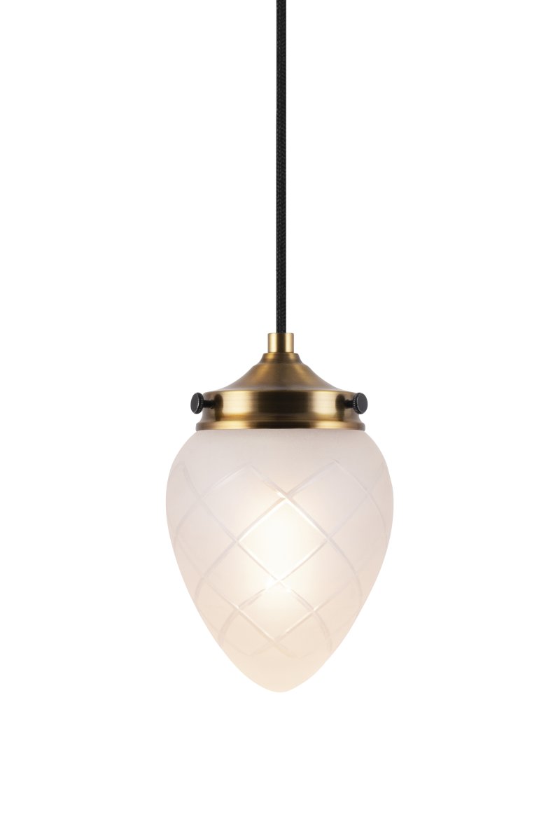 Juni Ø10 Antik messing/hvid vindueslampe Fra Globen Lighting - Juni med sit smukke slebne glas og metalskærm tager dig tilbage i tiden til starten af 1900-tallet.