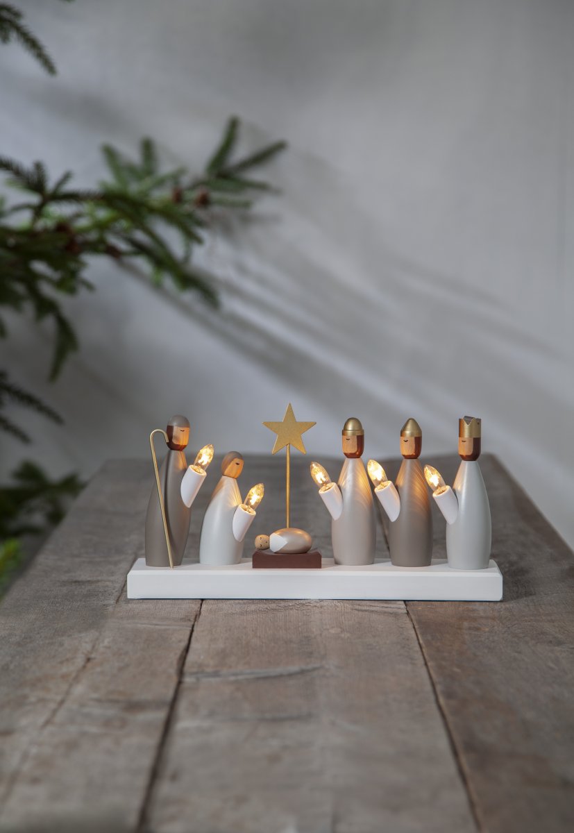Nativity Candelabra Multi-formål Fra Star Trading - Leveres med 1,8 m hvid ledning, str&oslash;mafbryder og stik.