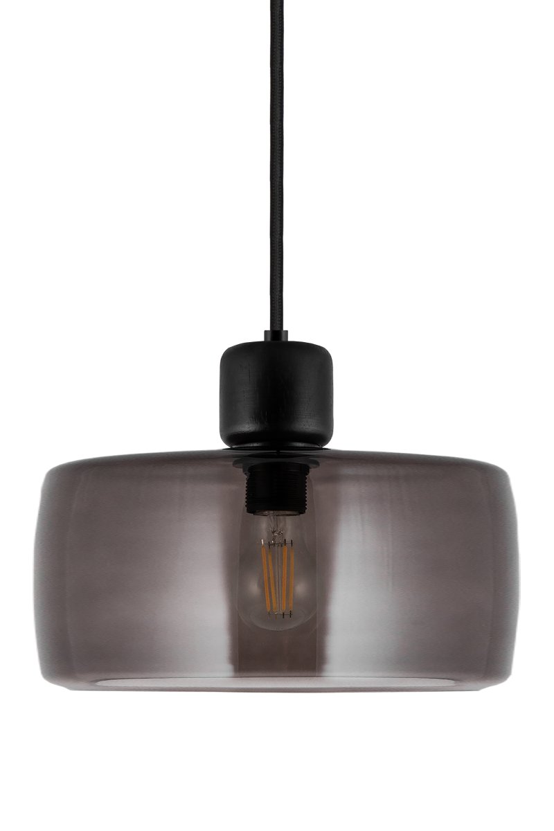 DOT Ø30 Røgfarvet loftslampe Fra Globen Lighting - DOT, designet af Roger Persson, er inspireret af en glasflaske med et dekorativt l&aring;g.
