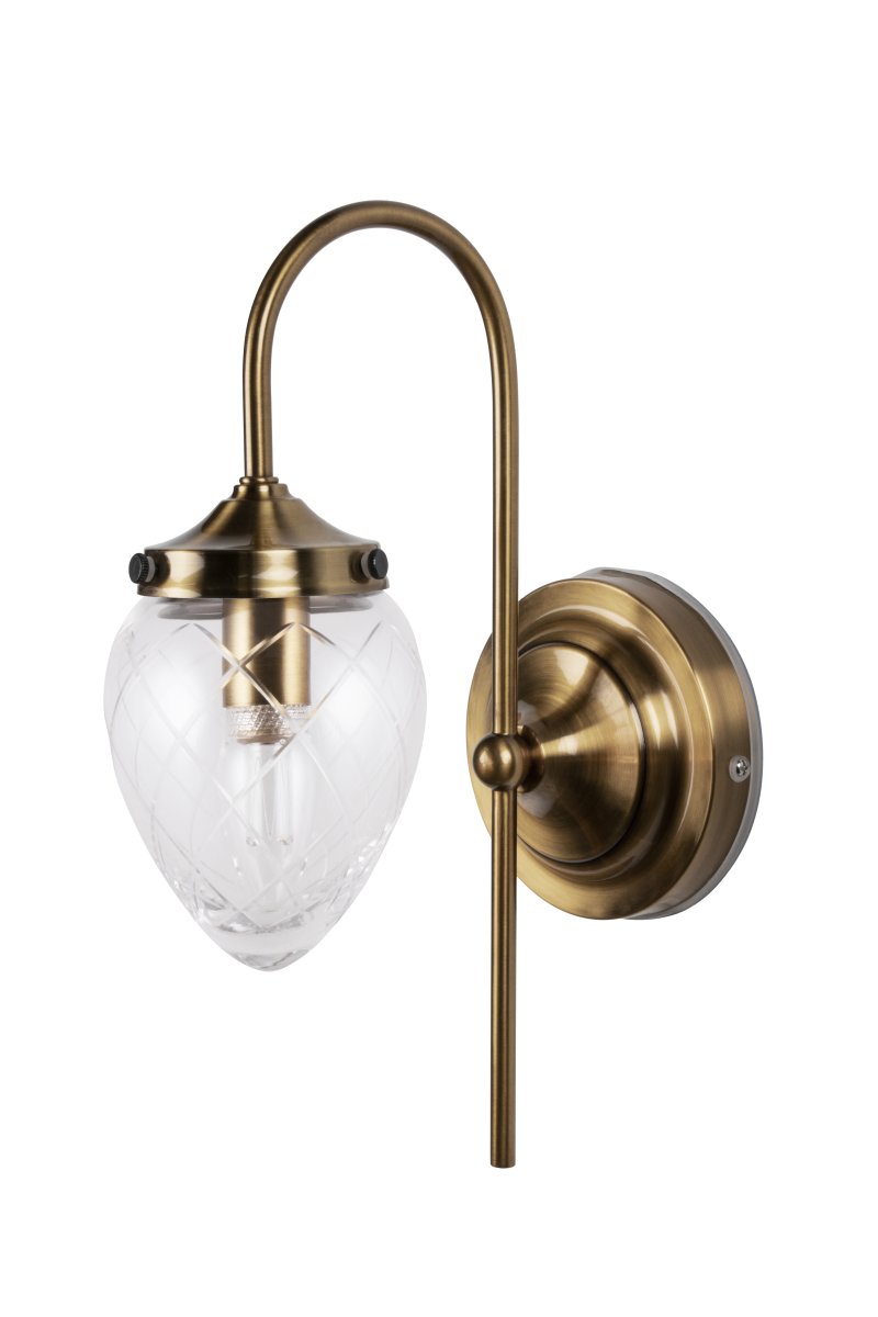 Juni 24cm Antik messing/transparent badeværelseslampe Fra Globen Lighting - Juni med sit smukke slebne glas og metalskærm tager dig tilbage i tiden til starten af 1900-tallet.