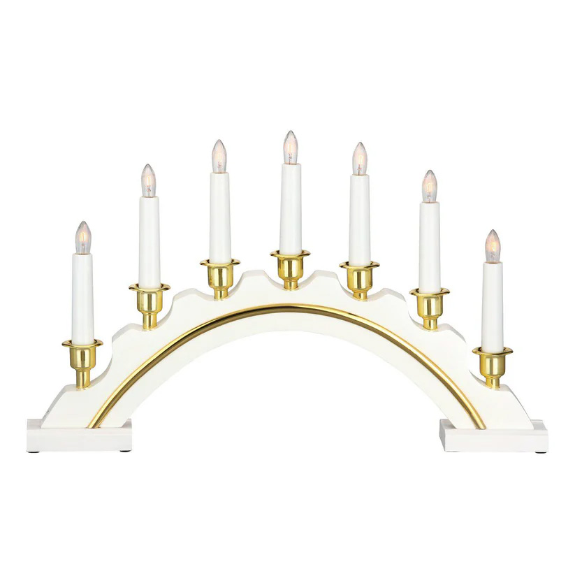 Celine Hvid Fra Markslöjd - Celine Advent Lysestage Hvid er en tidl&oslash;s og elegant lysestage til advent.