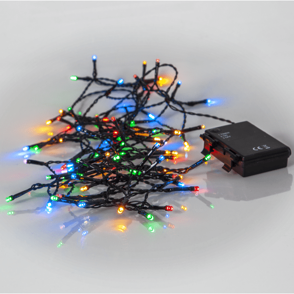 Lyskæde Akku 5m Sort Fra Star Trading - Den er udstyret med en praktisk timerfunktion, der lyser i 6 timer og er slukket i 18 timer for at spare batteri.