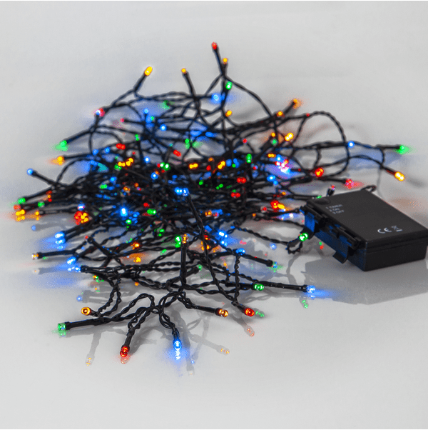 Lyskæde Akku 10m Sort Fra Star Trading - Den er udstyret med en praktisk timerfunktion, der lyser i 6 timer og er slukket i 18 timer for at spare batteri.