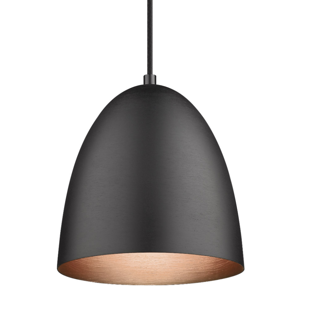 The Classic Ø30 Sort loftslampe Fra Halo Design - Med sit rene, kuppelformede design og sorte finish er den et alsidigt valg til b&aring;de k&oslash;kkener, stuer og spisestuer.