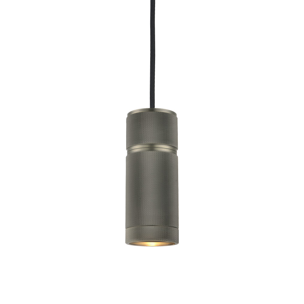 Halo Ø6 Messing loftslampe Fra Halo Design - Halo er en stilfuld og moderne loftspendel med et minimalistisk design, der passer perfekt ind i det trendy hjem.