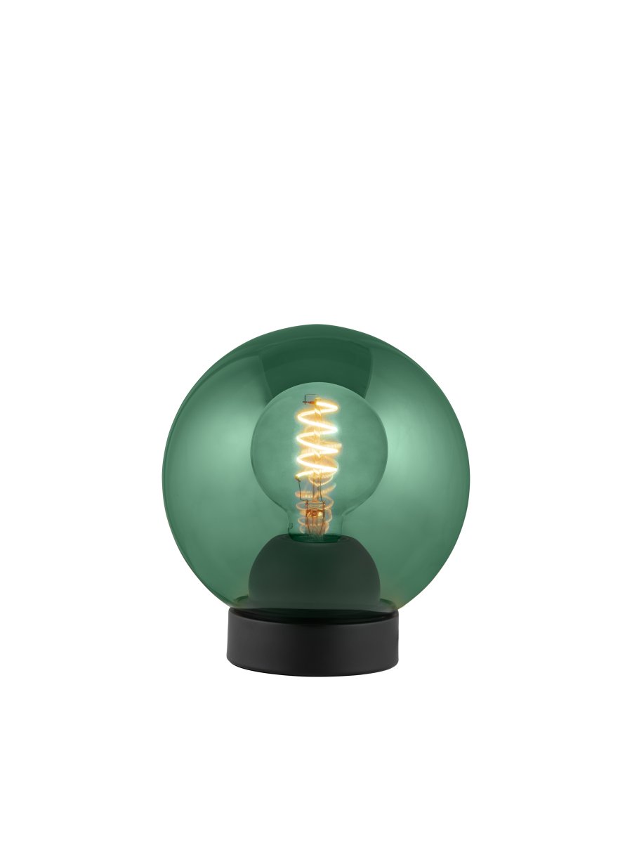 Bubbles 20cm Grøn bordlampe Fra Halo Design - Det grønne glas i kombination med de matsorte metaldetaljer bidrager til en elegance og giver en fin spredning af lys i rummet, når det er oplyst.