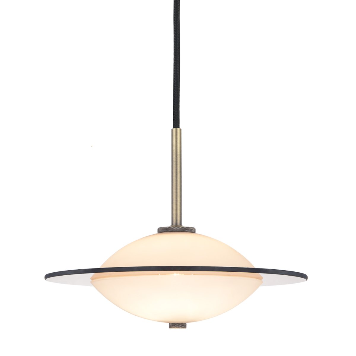 Orbit Ø24 Antik loftslampe Fra Halo Design - Med sit stilfulde og harmoniske design er Orbit en belysningsløsning, der både fremhæver og komplementerer din indretning.