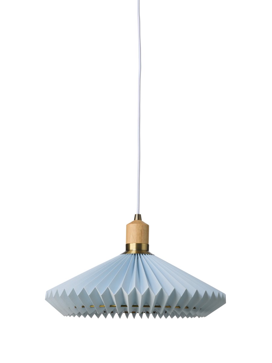 Zoom billede af Paris Ø40 Lyseblå loftslampe Fra Halo Design - Med sin diameter på 40 cm spreder Paris et blødt og behageligt lys, der bidrager til en hyggelig atmosfære.